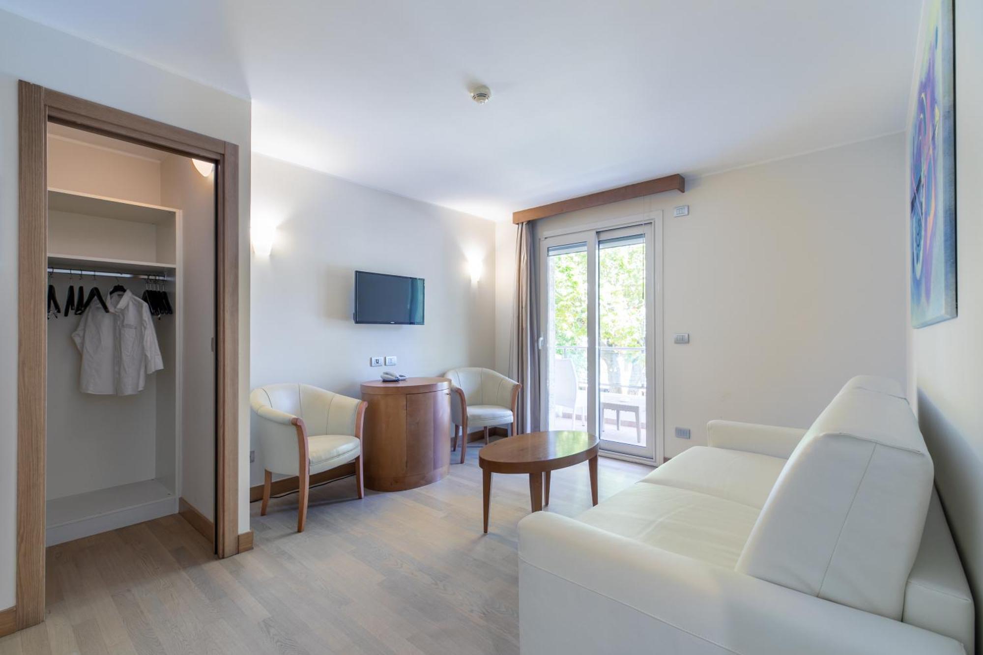 Hotel Villa Doimo Lignano Sabbiadoro Exterior foto